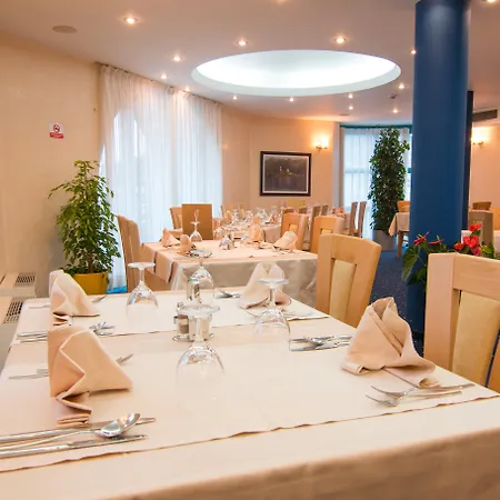 Hotel Blue Star