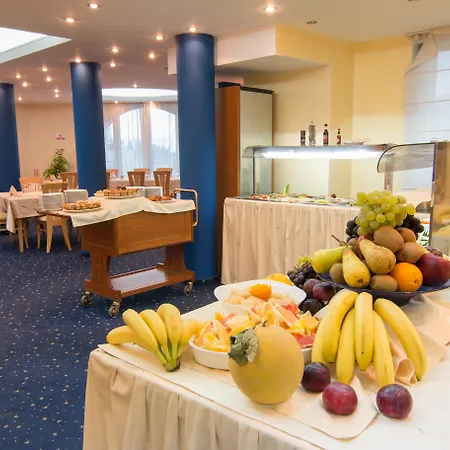 Hotel Blue Star 4*