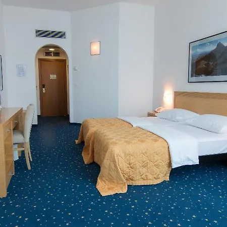 Blue Star 4* Budva