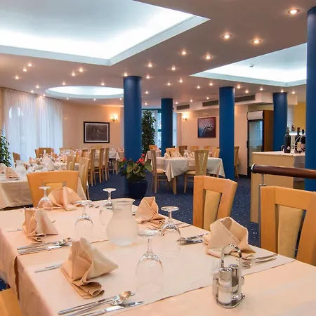 Hotel Blue Star 4*